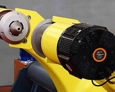Mill roll stand – comparing ejection systems