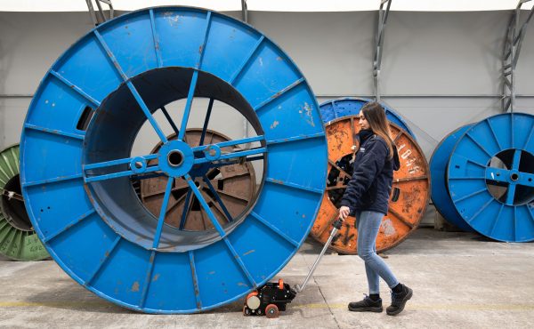 Moviroll roll pusher wire and cable
