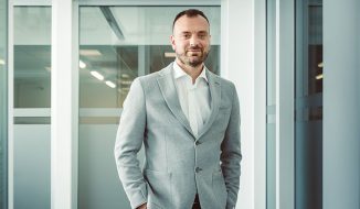 Ugo Re Renova CEO